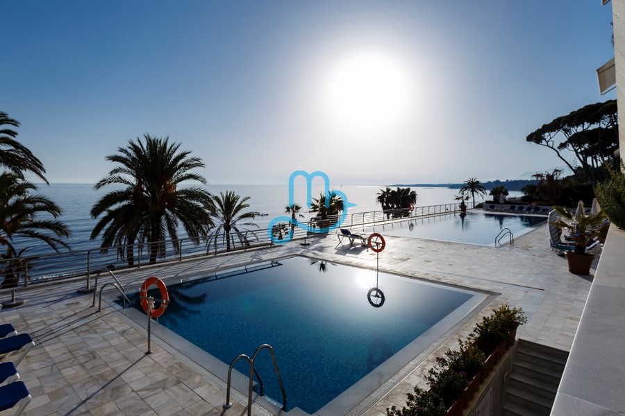 Pool and interiors