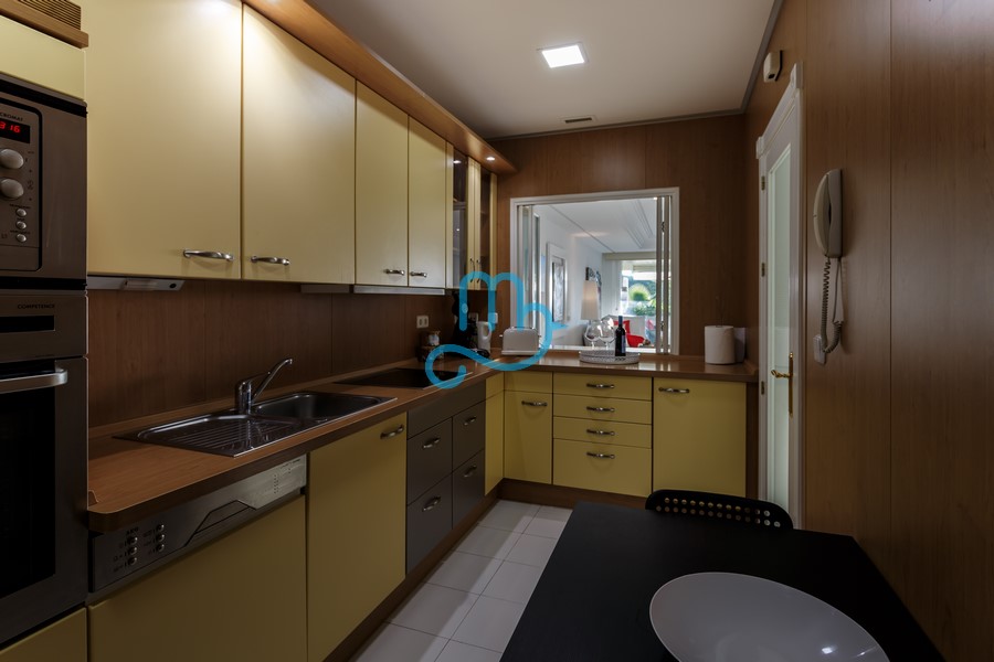 Deluxe Two-Bedroom Apartment with Side Sea View