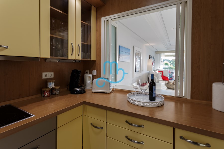 Deluxe Two-Bedroom Apartment with Side Sea View